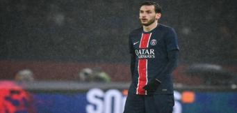 Kvara con la maglia del PSG